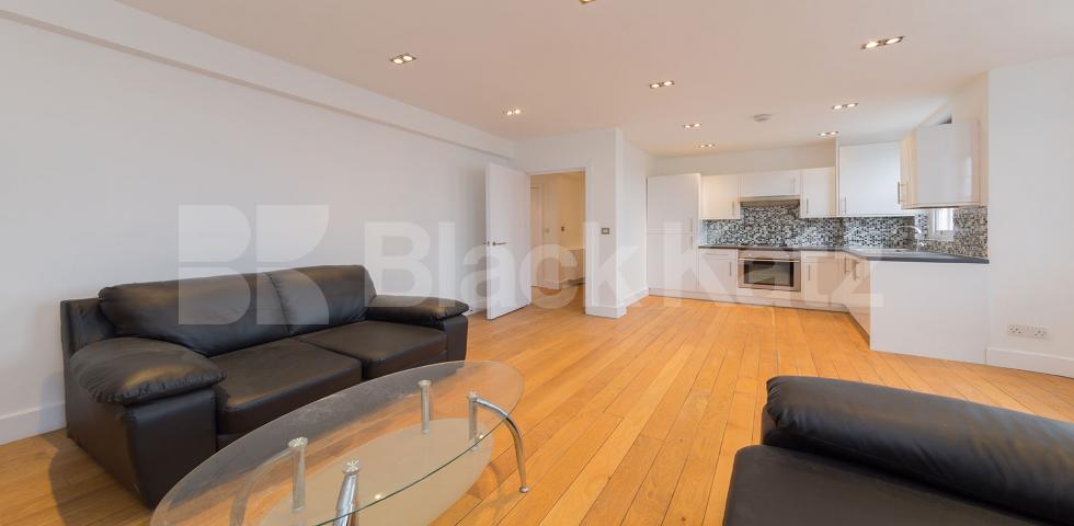 			2 Bedroom, 1 bath, 1 reception Flat			 Chapel Market, N1, ANGEL-ISLINGTON